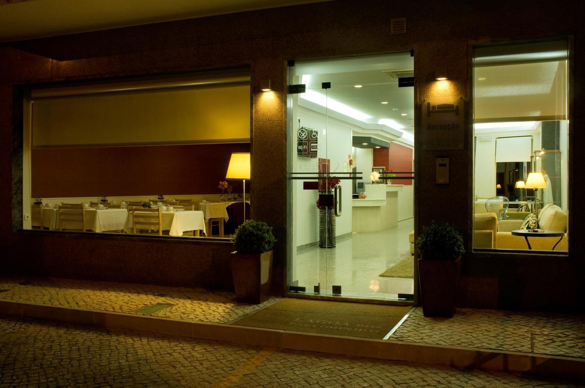 Hotel Lagoa Dos Pastorinhos Fátima Exteriör bild